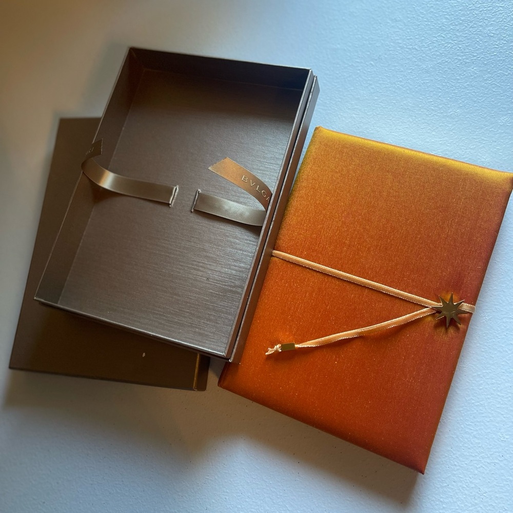 Bvlgari Note Pad New with box and ribbon - Picture 2 of 8